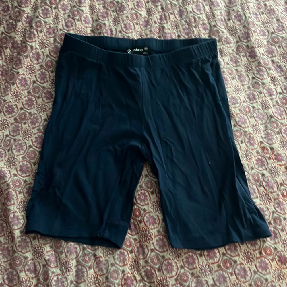 SOFT NAVY BIKE SHORT